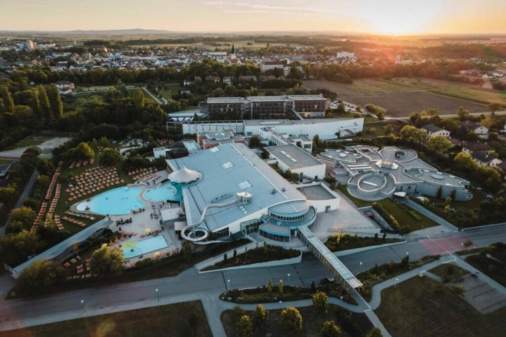 Therme Laa neu