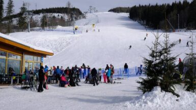 MEANDER THERMAL & SKI RESORT ORAVICE - Skigebiet direkt neben der Therme, für Gäste im Rahmen der Unterkunft kostenlos