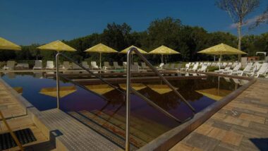 ThermalPark Nitrava - Ruhebecken mit Salzwasser