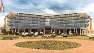 Beliebtes Hotel im Bad: Park Inn by Radisson Sárvár Resort & Spa