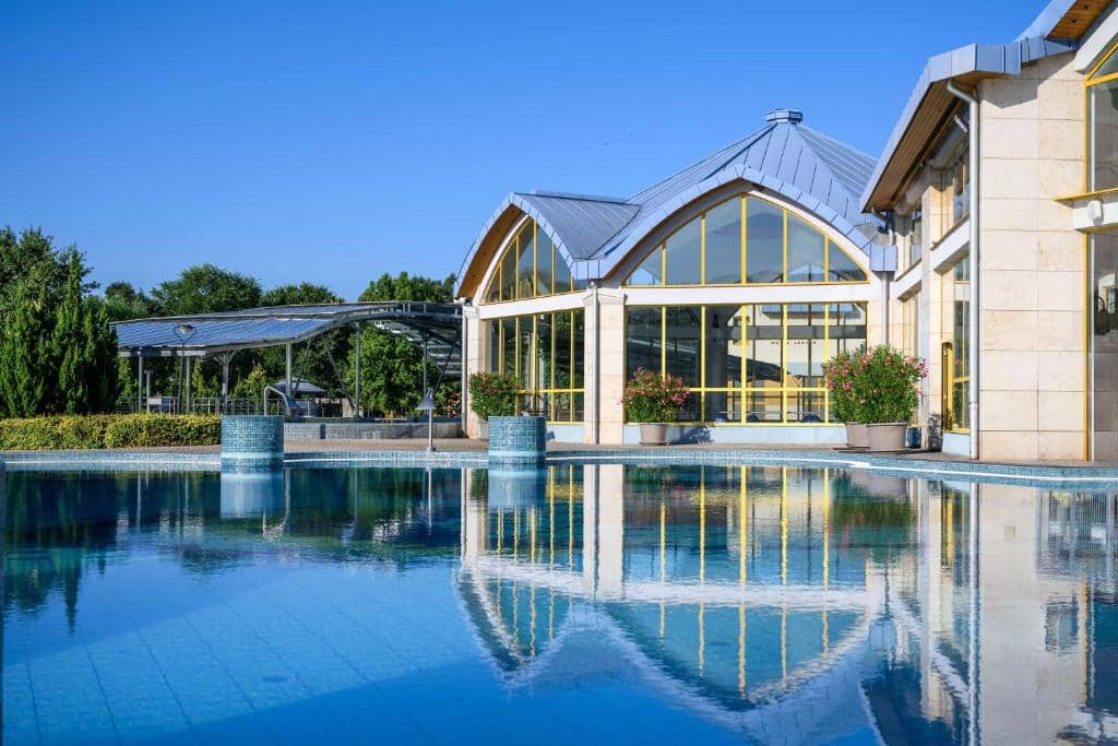 Therme Sárvár - Becken