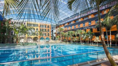 Therme und Aquapark Erding – auf dem Bild das Hotel Victory direkt im Areal des Aquaparks