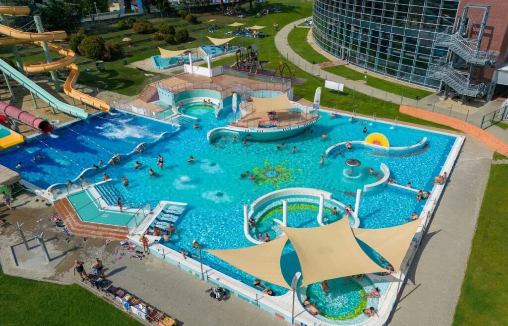 Aquapolis Szeged - Pools