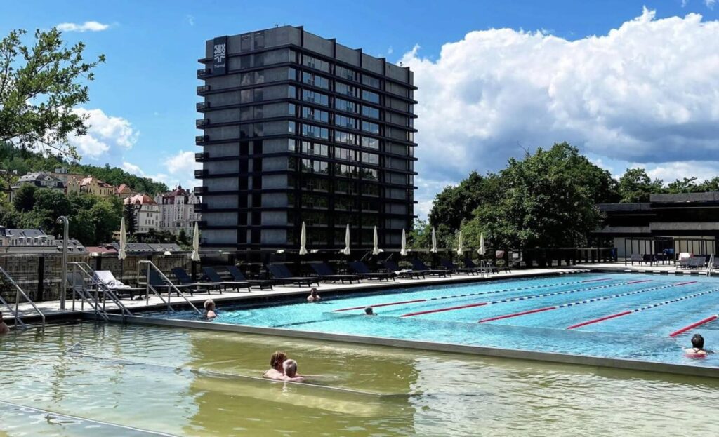 Thermalbecken & Saunia, Karlsbad