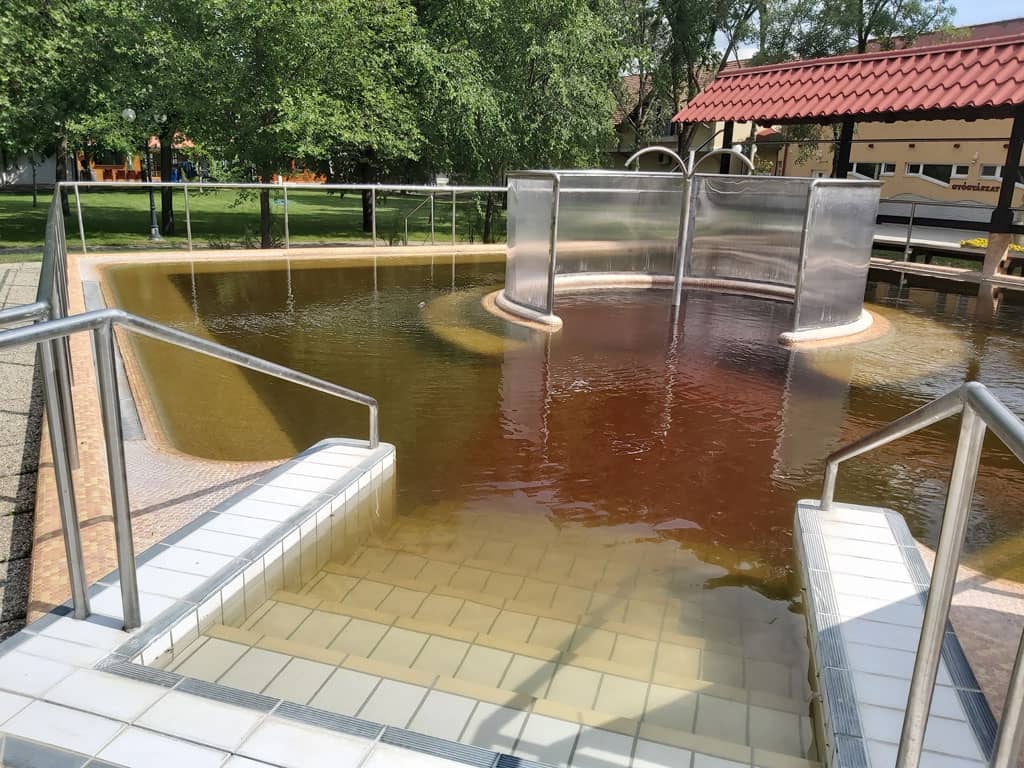 Therme Cserkeszőlő - Becken
