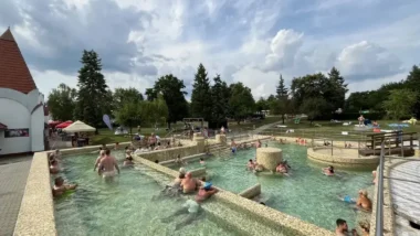 Thermalbad Végardó, Sárospatak - Heilbecken